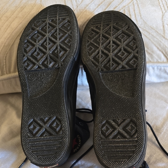 Converse Black High-Top Sneakers with Sturdy Design NWOT - Picture 10 of 12